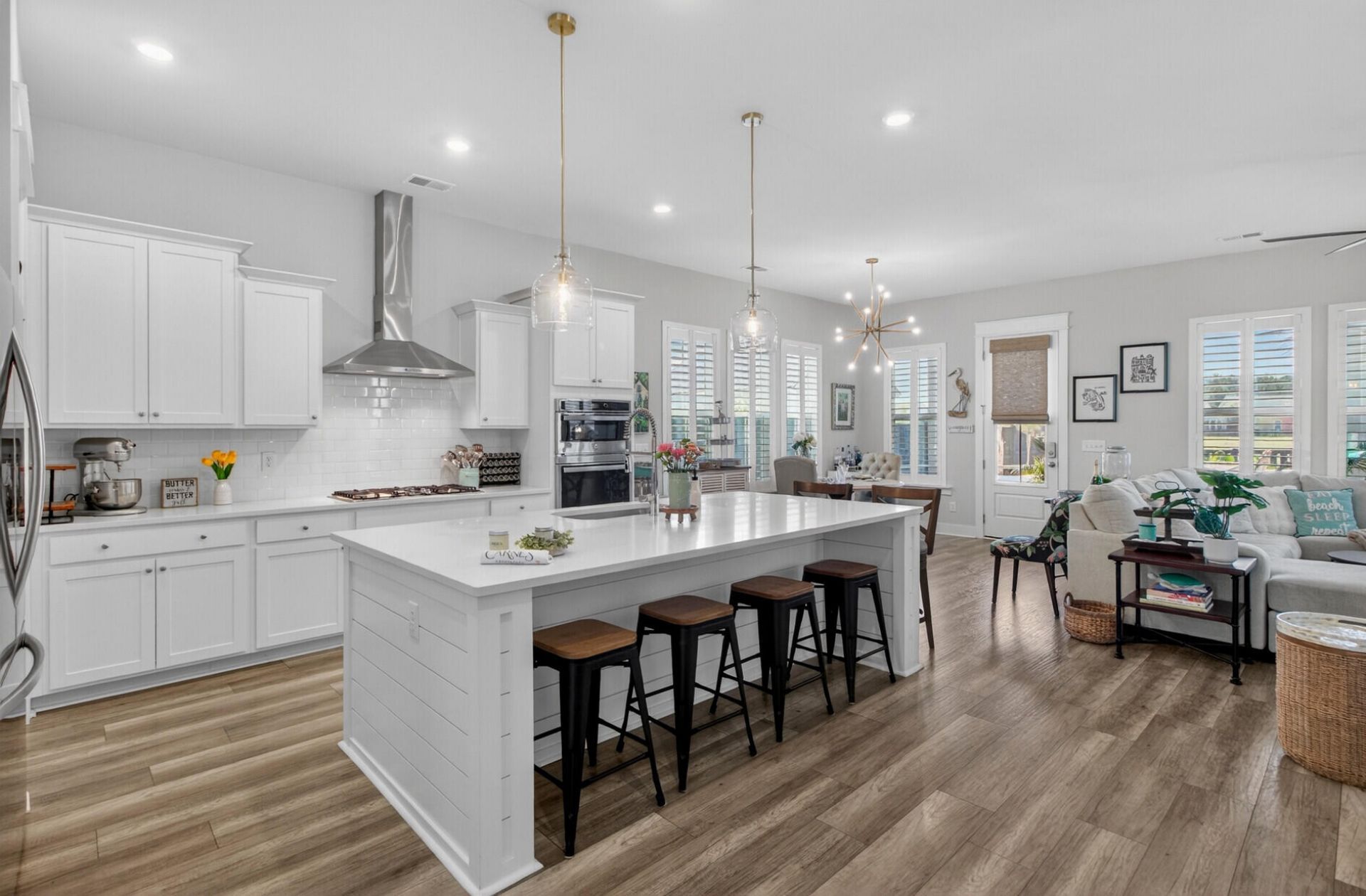 202 Ashworth Drive Photo 6