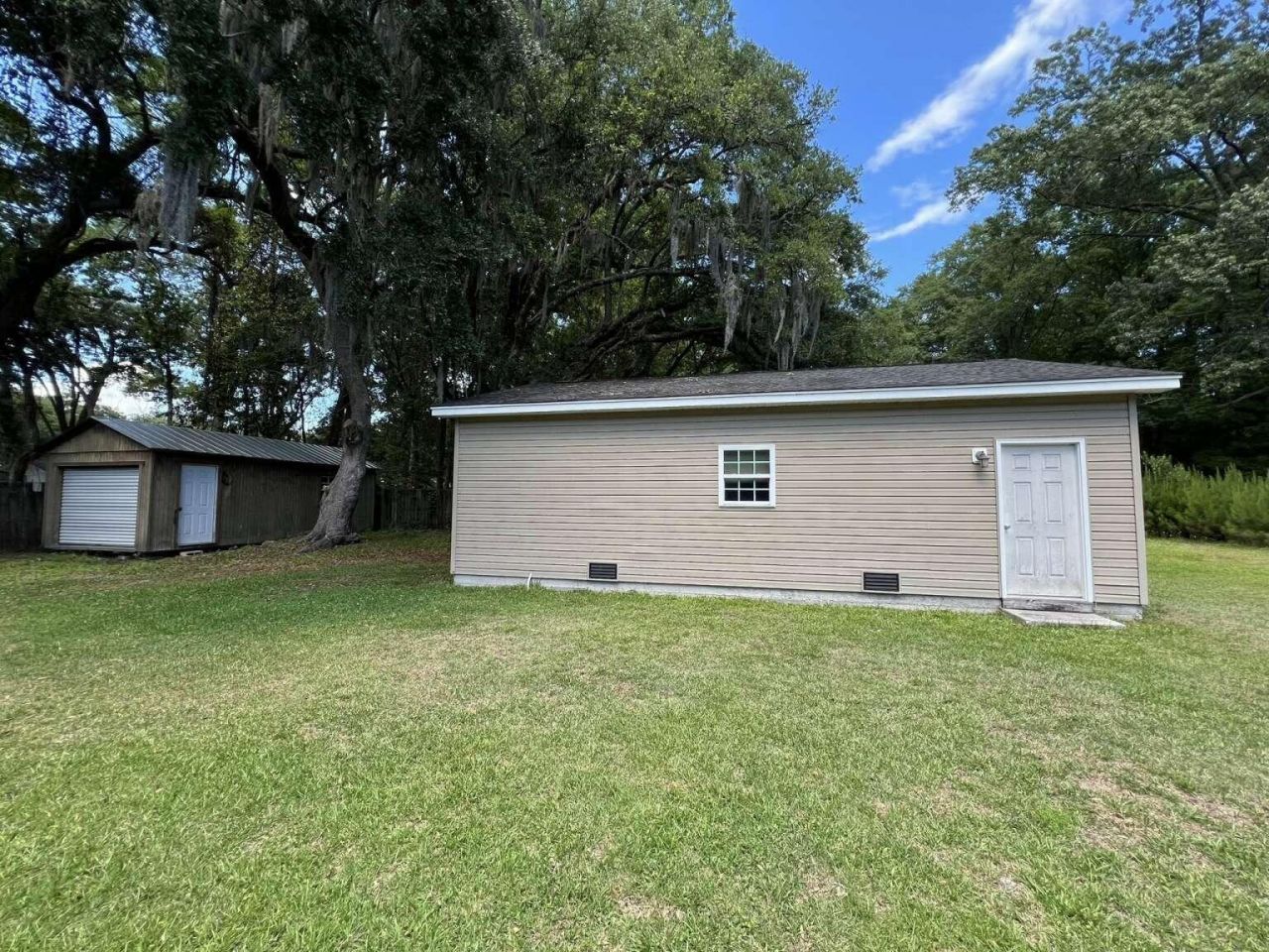 4764 Holbird Street Photo 17