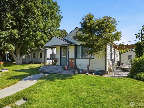 346 7th Ave SW , Ephrata, WA 98823
