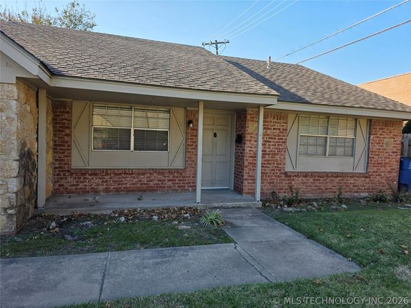 3329 E 47th Place , Tulsa, OK 74135