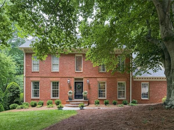 1864 Hallford Court, Atlanta, GA 30338