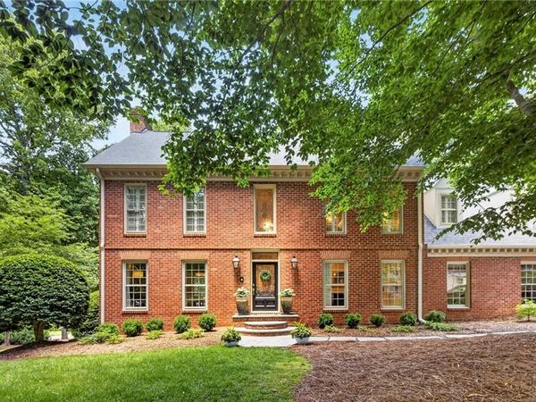 1864 Hallford Court, Atlanta, GA 30338