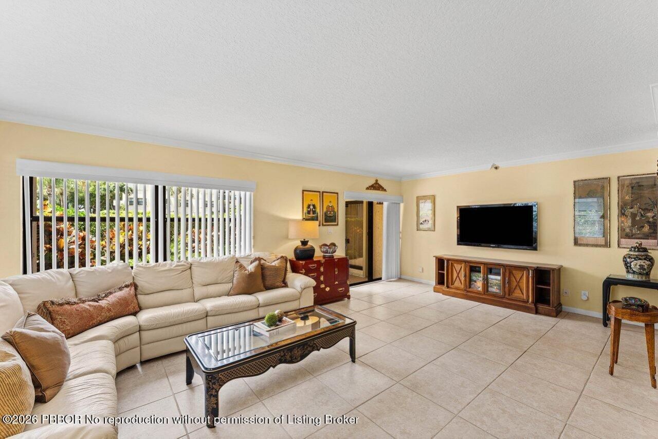 372 Golfview Road, Unit 101, North Palm Beach, FL 33408 Photo
