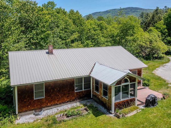 494 West River Road, Londonderry, VT 05155