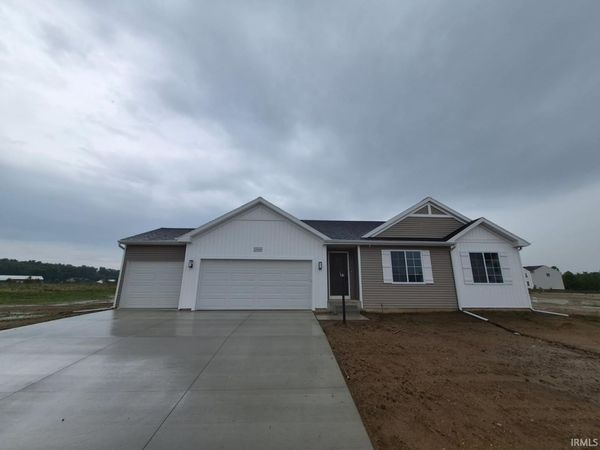 29336 Doe Drive, Elkhart, IN 46514