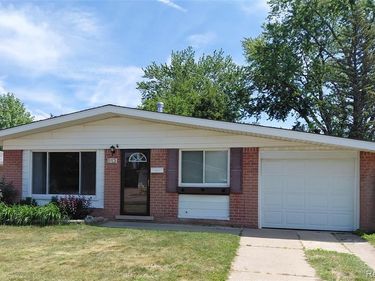 513 S Hawthorne Street, Westland, MI 48186