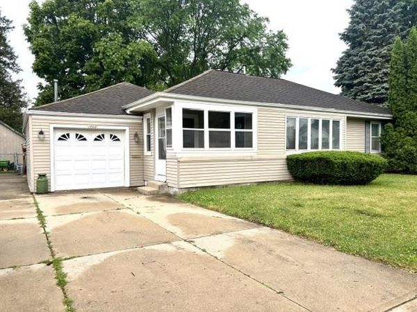 1402 Bennett Street, Janesville, WI 53545