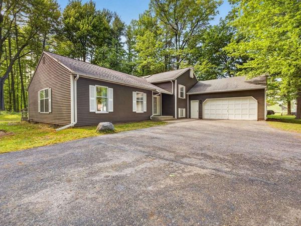 N3087 WOODLAND ROAD, Marinette, WI 54143