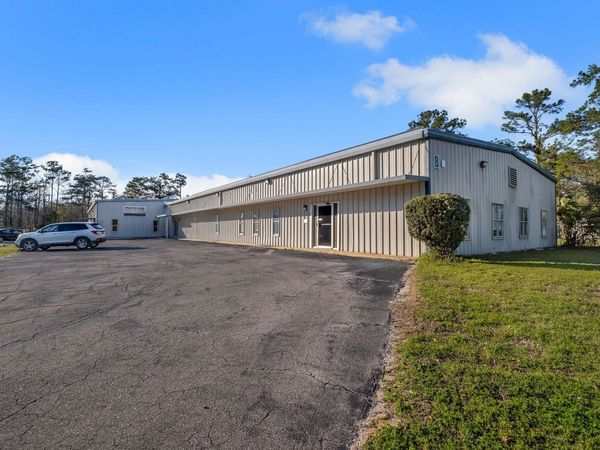 1690 SW Capital Circle Circle , Tallahassee, FL 32310