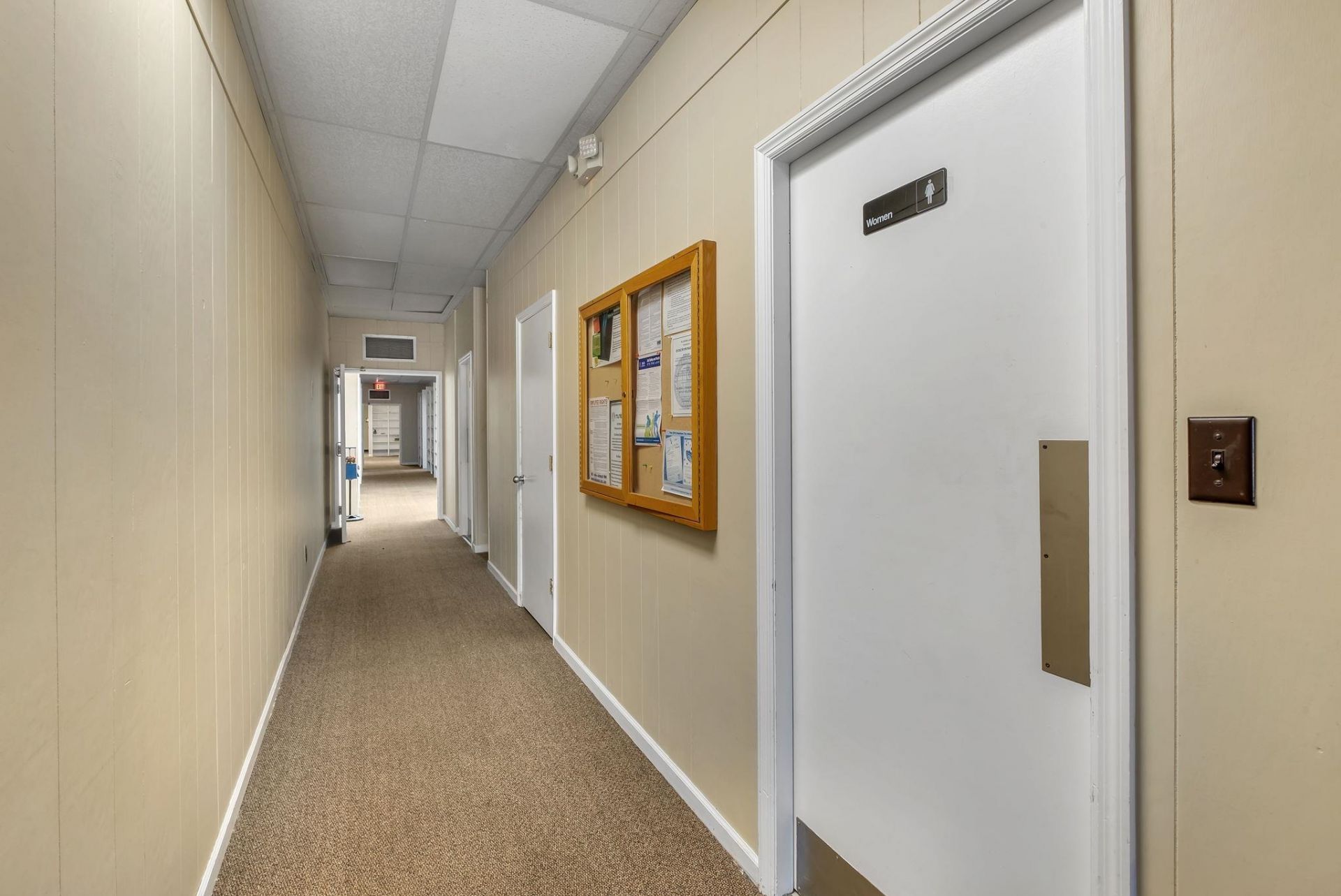 1690 SW Capital Circle Circle , Tallahassee, FL 32310 Photo