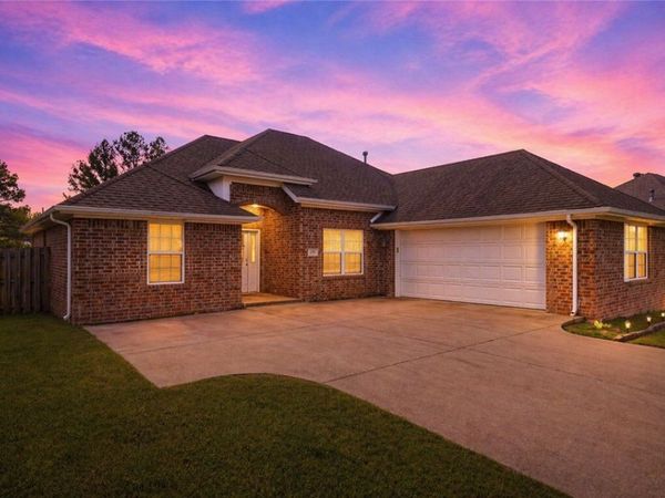 470 McKissic Spring Road , Centerton, AR 72719