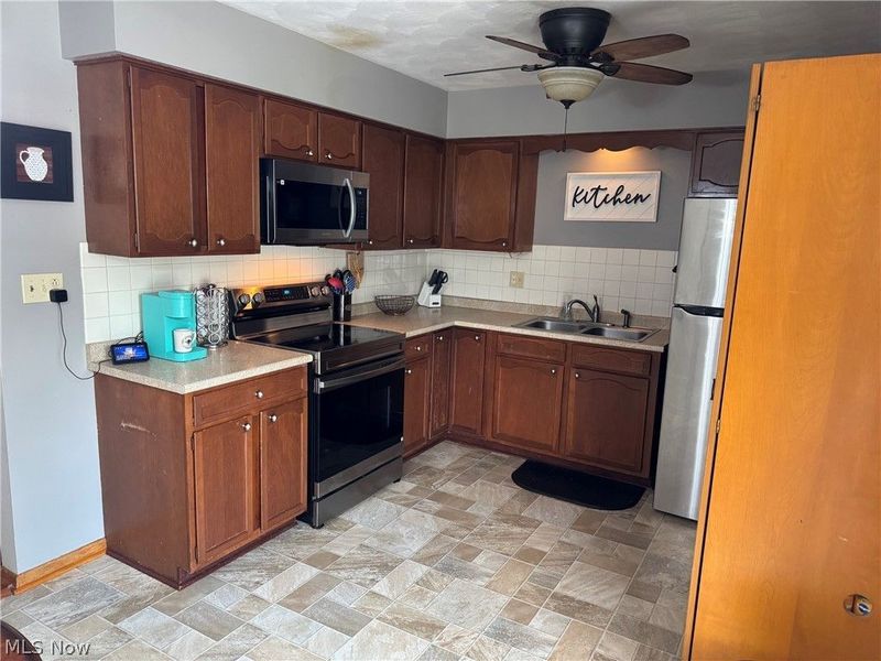 711 E Montgomery Street, Marietta, OH 45750 Photo 15
