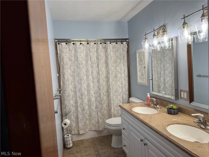 711 E Montgomery Street, Marietta, OH 45750 Photo 19