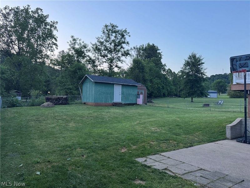 711 E Montgomery Street, Marietta, OH 45750 Photo 2