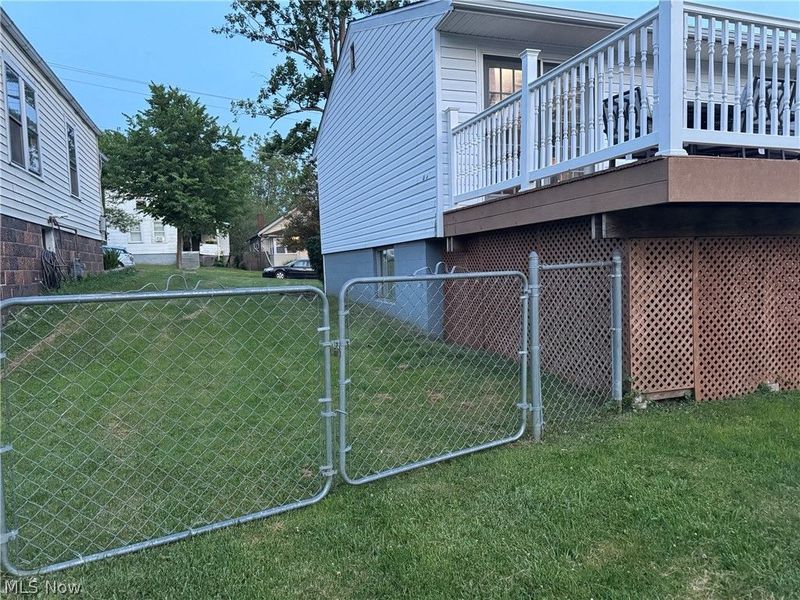 711 E Montgomery Street, Marietta, OH 45750 Photo 5