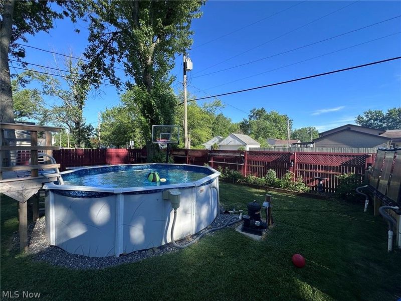 693 Hollywood Avenue, Sheffield, OH 44054 Photo 8