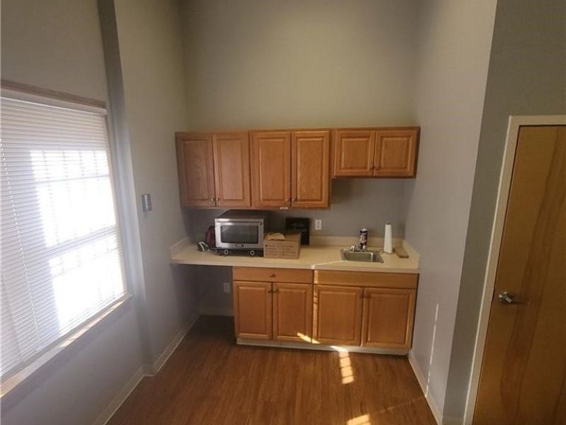 9815 Lorain Avenue, Cleveland, OH 44102 Photo 9