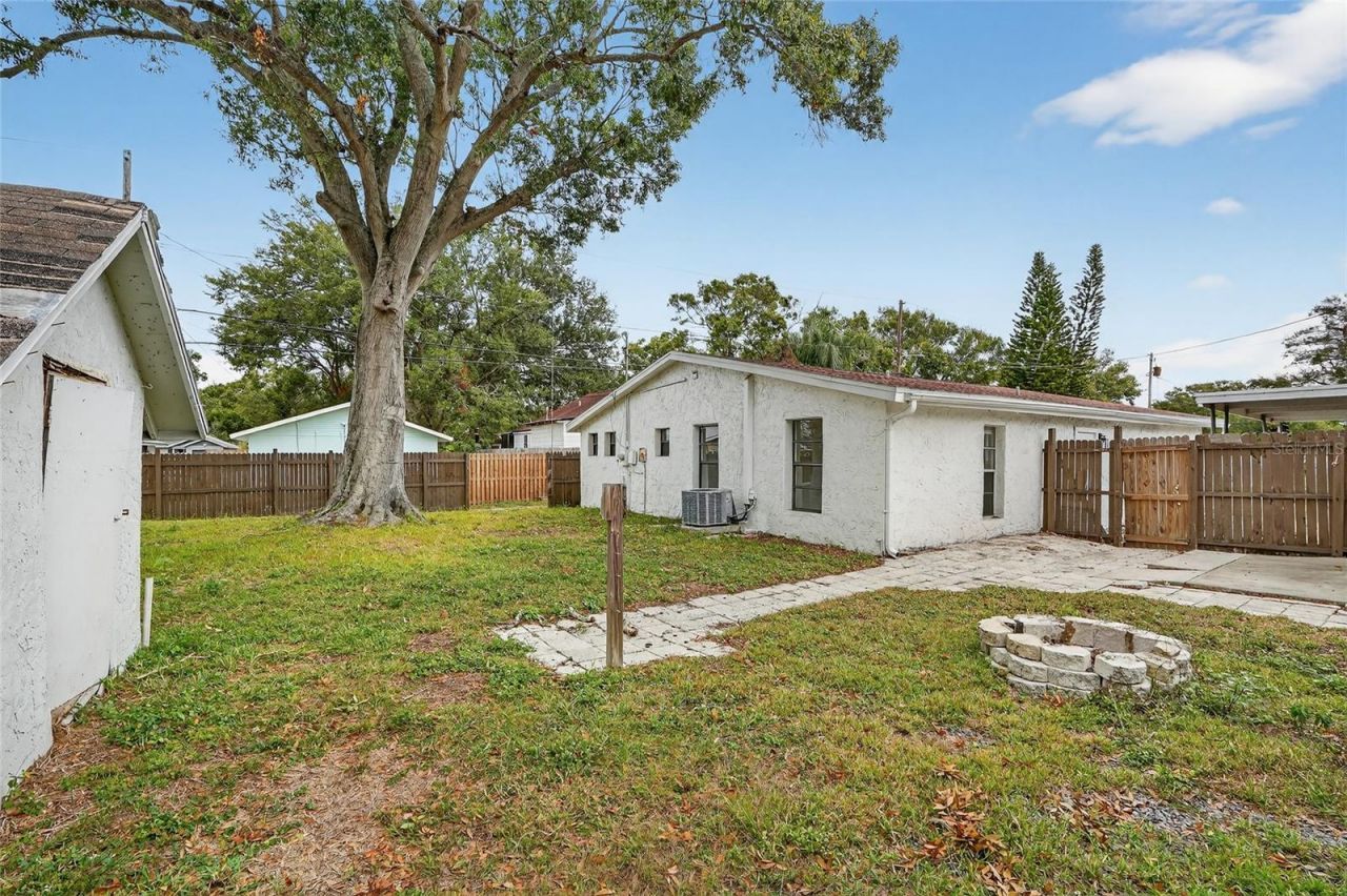 4320 44th Street N, Saint Petersburg, FL 33714 Photo