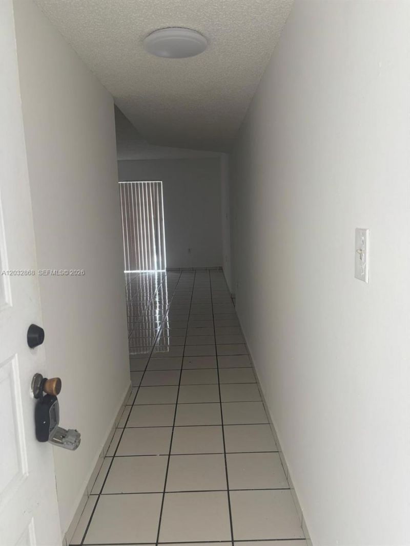 2925 W 80th St , Unit 101, Hialeah, FL 33018 Photo