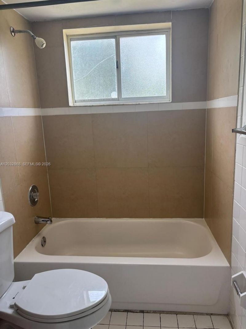 2925 W 80th St , Unit 101, Hialeah, FL 33018 Photo