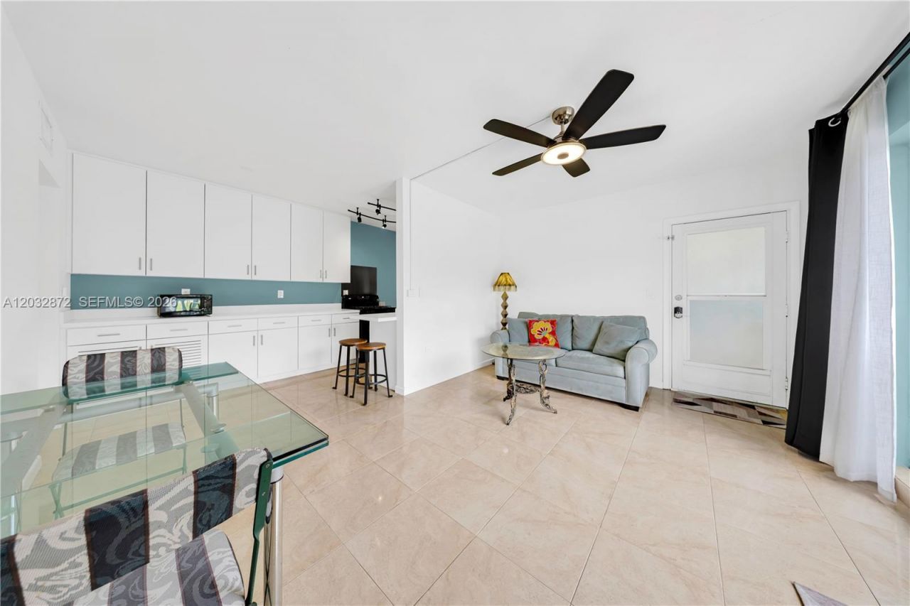260 Ocean Dr , Unit 12A, Miami Beach, FL 33139 Photo