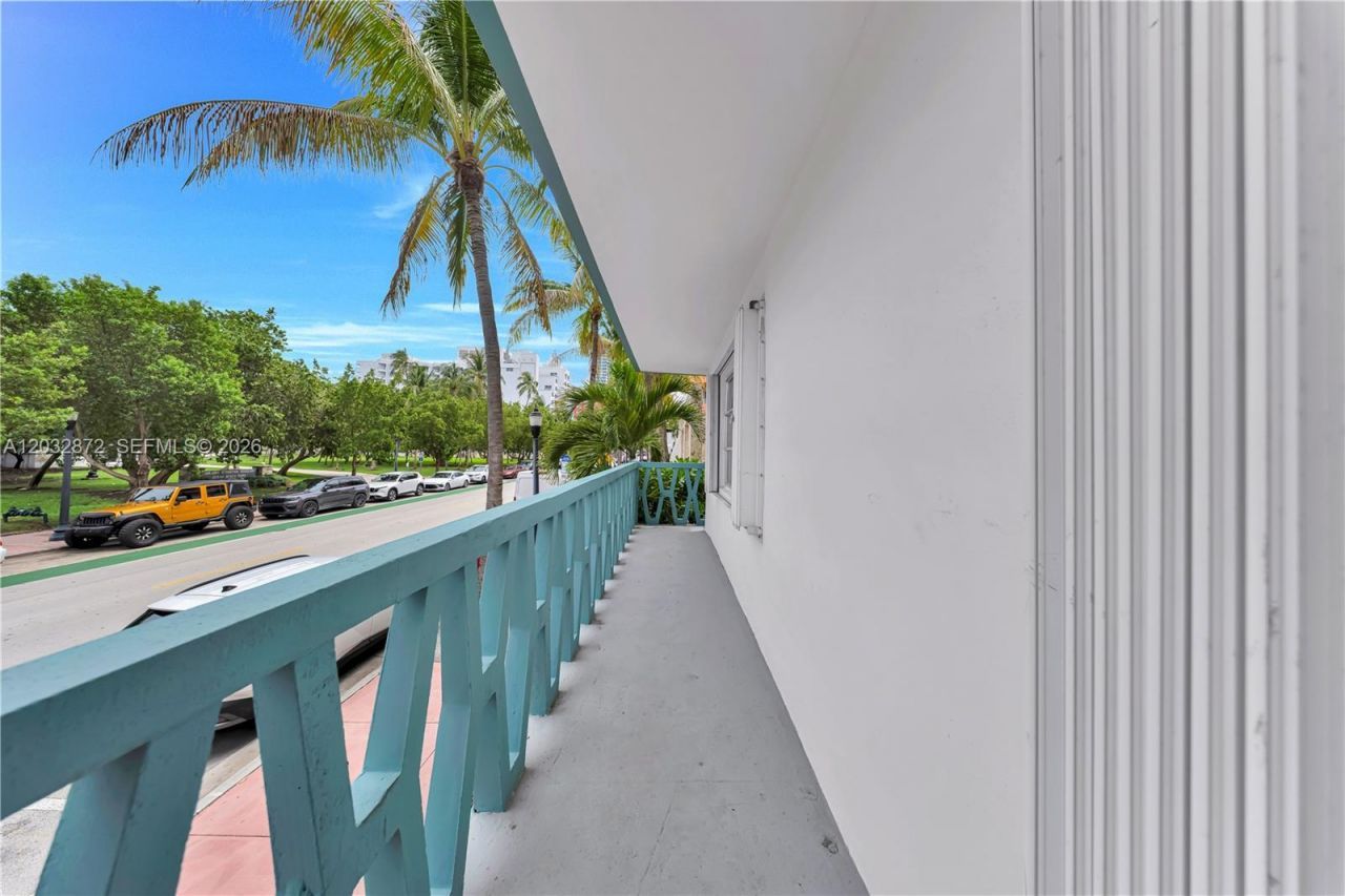 260 Ocean Dr , Unit 12A, Miami Beach, FL 33139 Photo