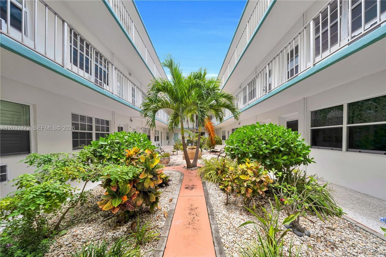 260 Ocean Dr , Unit 12A, Miami Beach, FL 33139 Photo