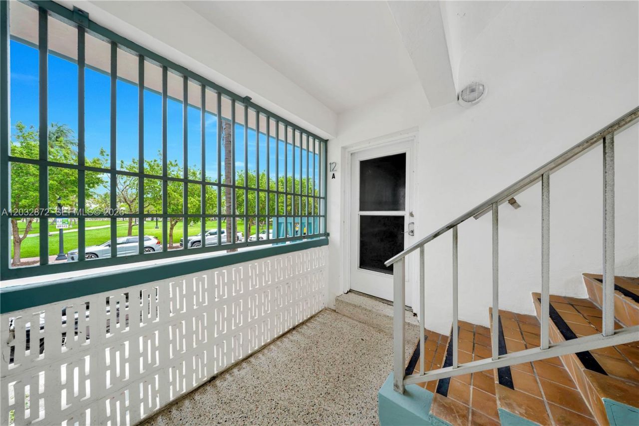 260 Ocean Dr , Unit 12A, Miami Beach, FL 33139 Photo