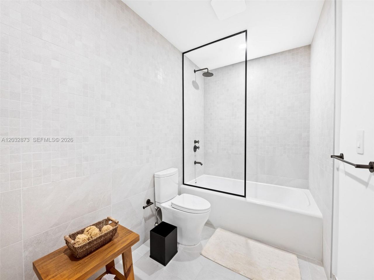 2200 Brickell Ave, Unit 207, Miami, FL 33129 Photo
