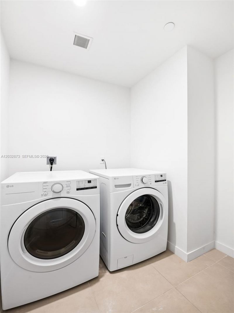 2200 Brickell Ave, Unit 207, Miami, FL 33129 Photo