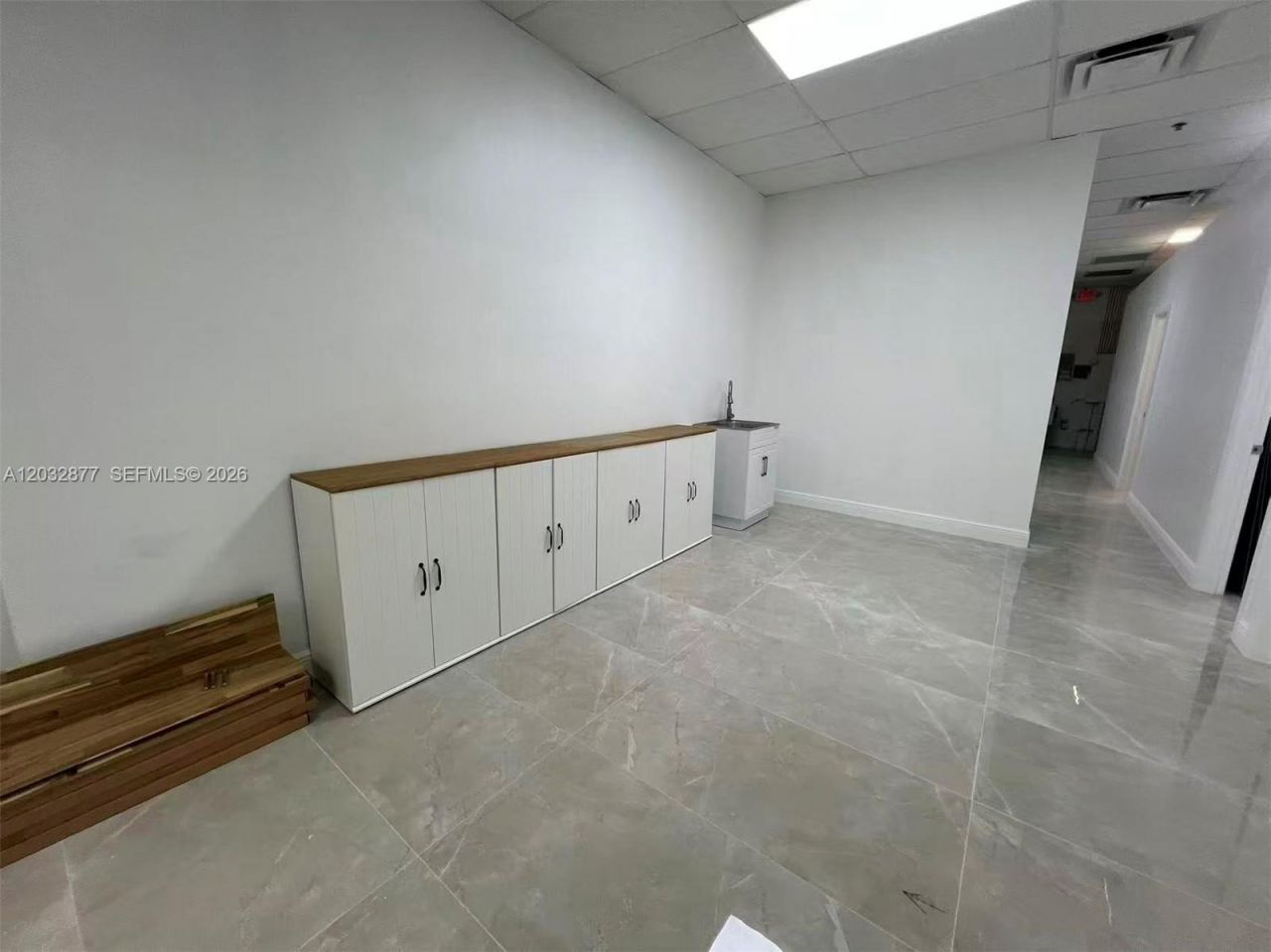 Stirling Rd, Davie, FL 33314 Photo