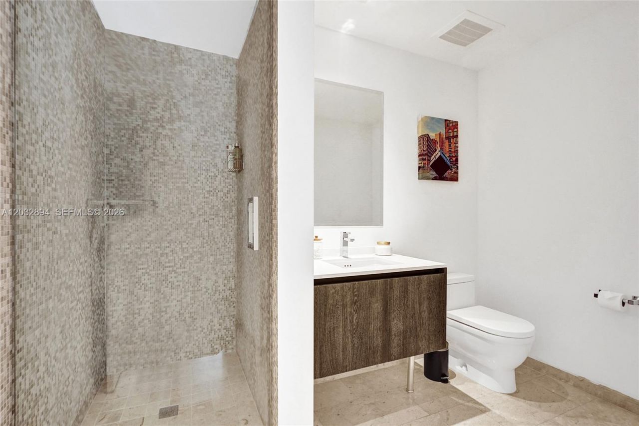 88 SW 7th St , Unit 2210, Miami, FL 33130 Photo