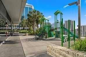 88 SW 7th St , Unit 2210, Miami, FL 33130 Photo