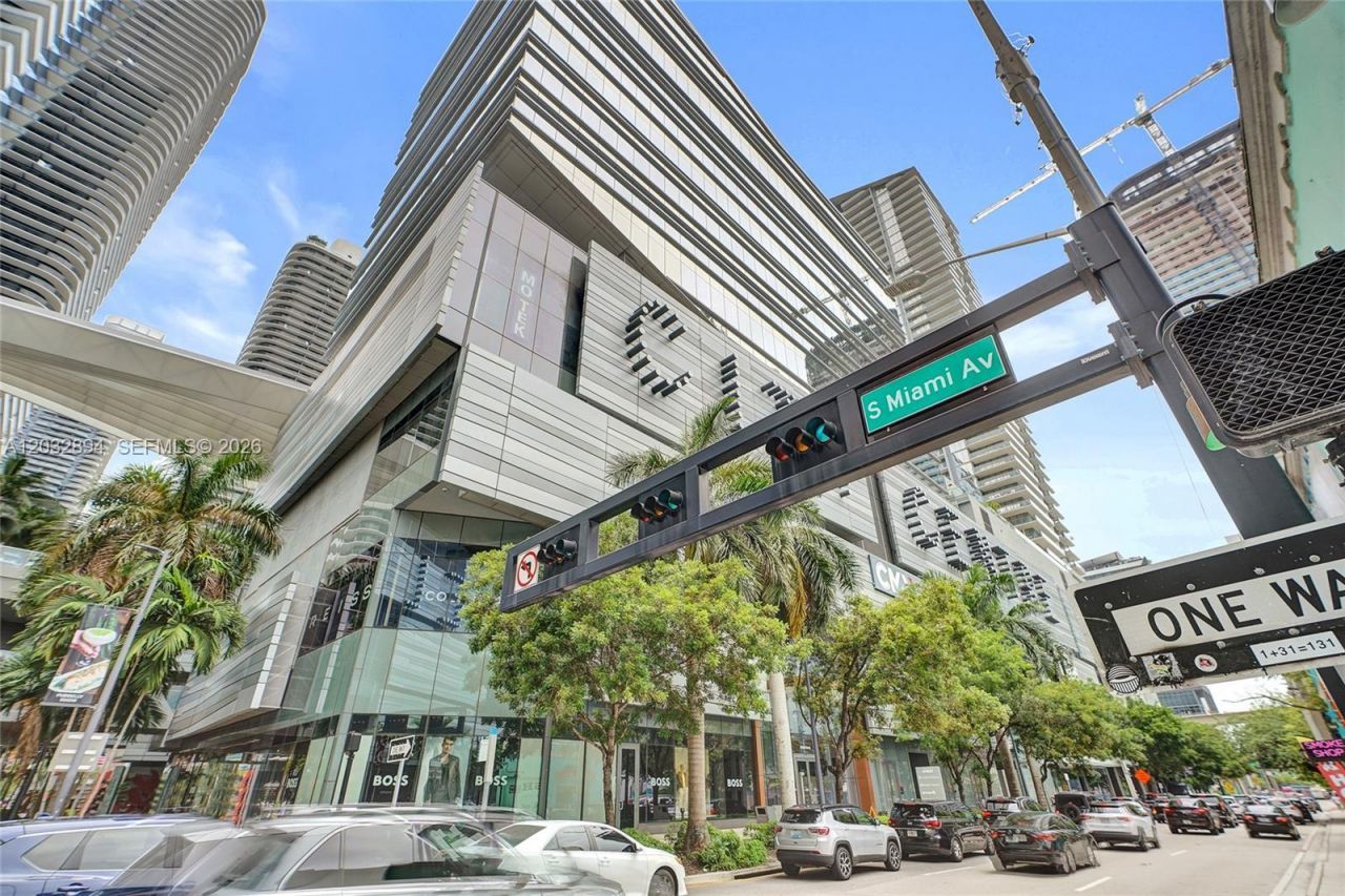 88 SW 7th St , Unit 2210, Miami, FL 33130 Photo