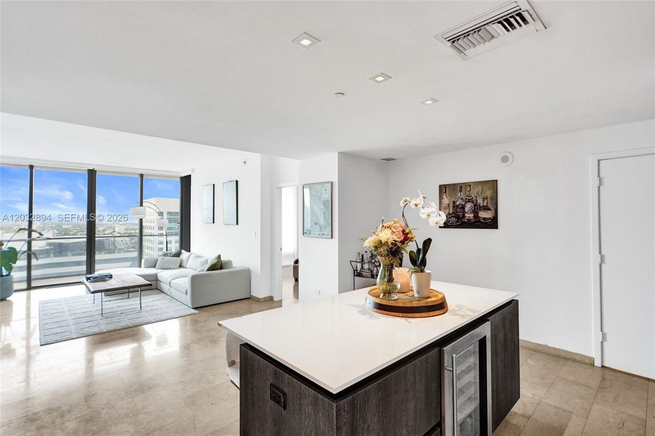 88 SW 7th St , Unit 2210, Miami, FL 33130 Photo