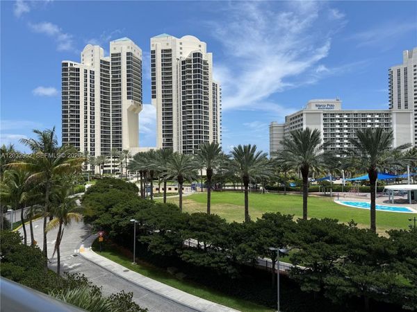 19370 Collins Ave , Unit 423, Sunny Isles Beach, FL 33160