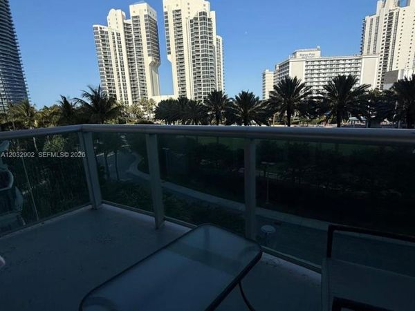 19370 Collins Ave , Unit 423, Sunny Isles Beach, FL 33160