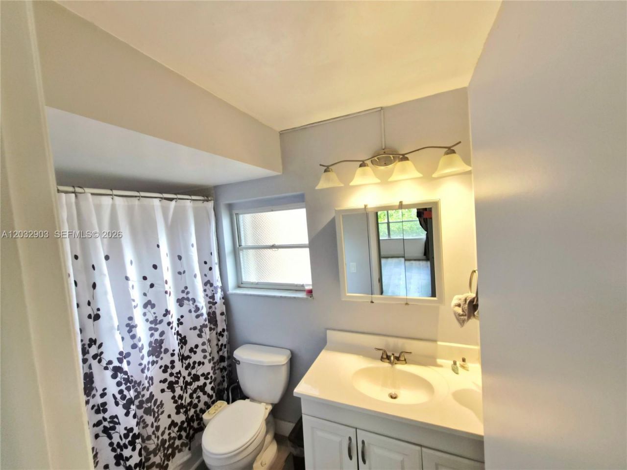 9041 Sunrise Lakes Blvd , Unit 106, Sunrise, FL 33322 Photo