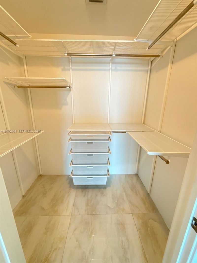 460 NE 28th St, Unit 1907, Miami, FL 33137 Photo