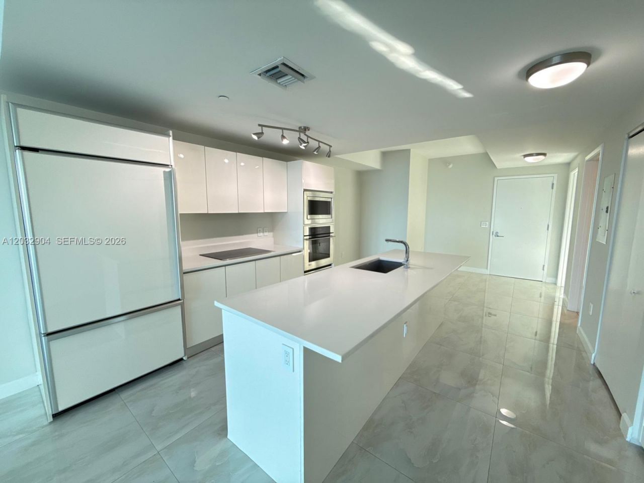 460 NE 28th St, Unit 1907, Miami, FL 33137 Photo