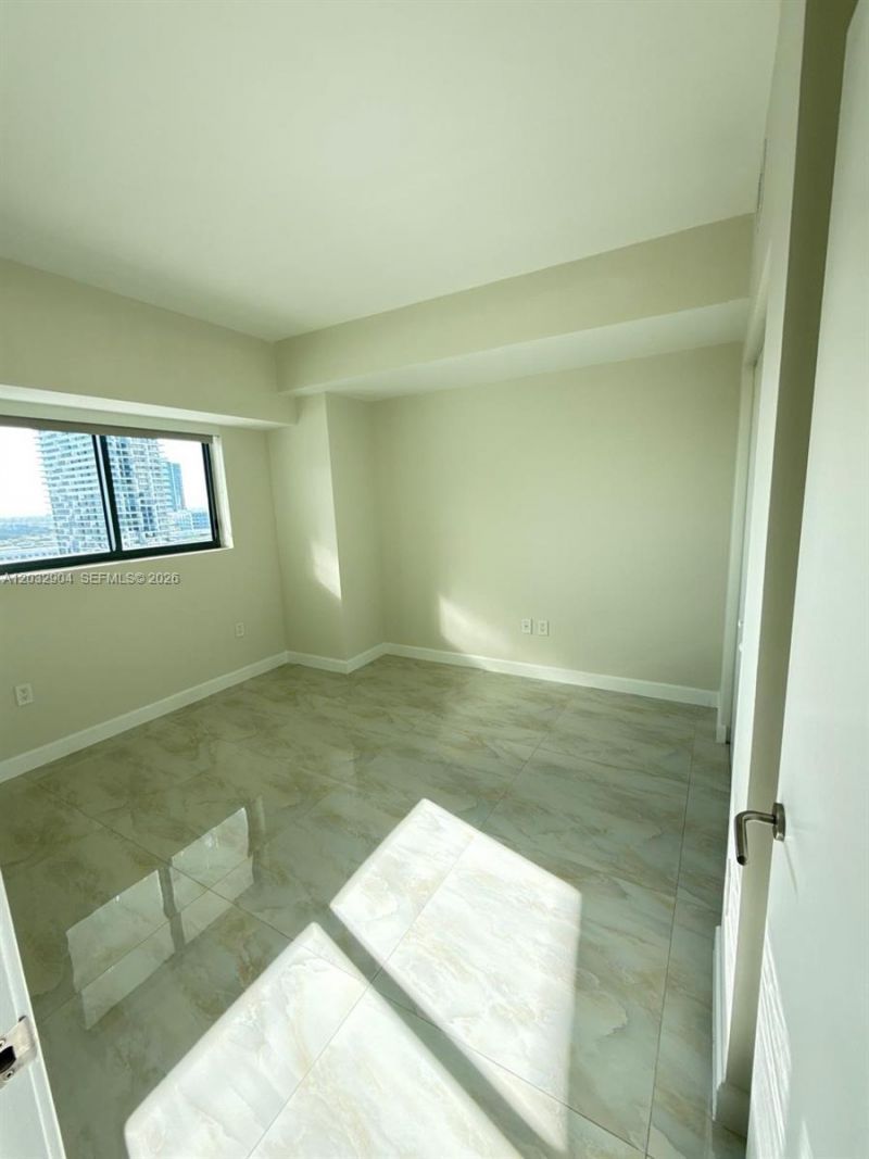 460 NE 28th St, Unit 1907, Miami, FL 33137 Photo