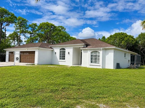 5513 Palmetto Dr, Fort Pierce, FL 34982