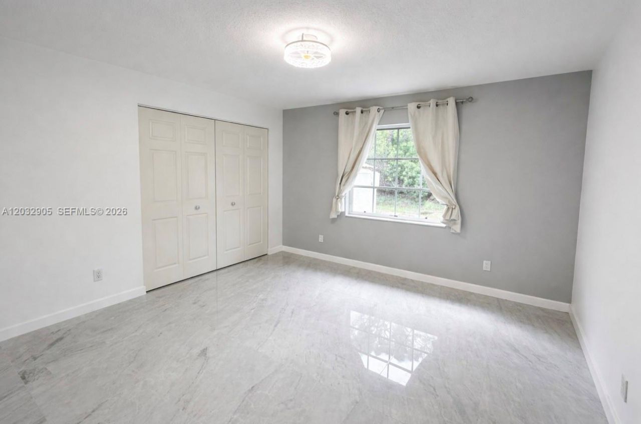 5513 Palmetto Dr, Fort Pierce, FL 34982 Photo