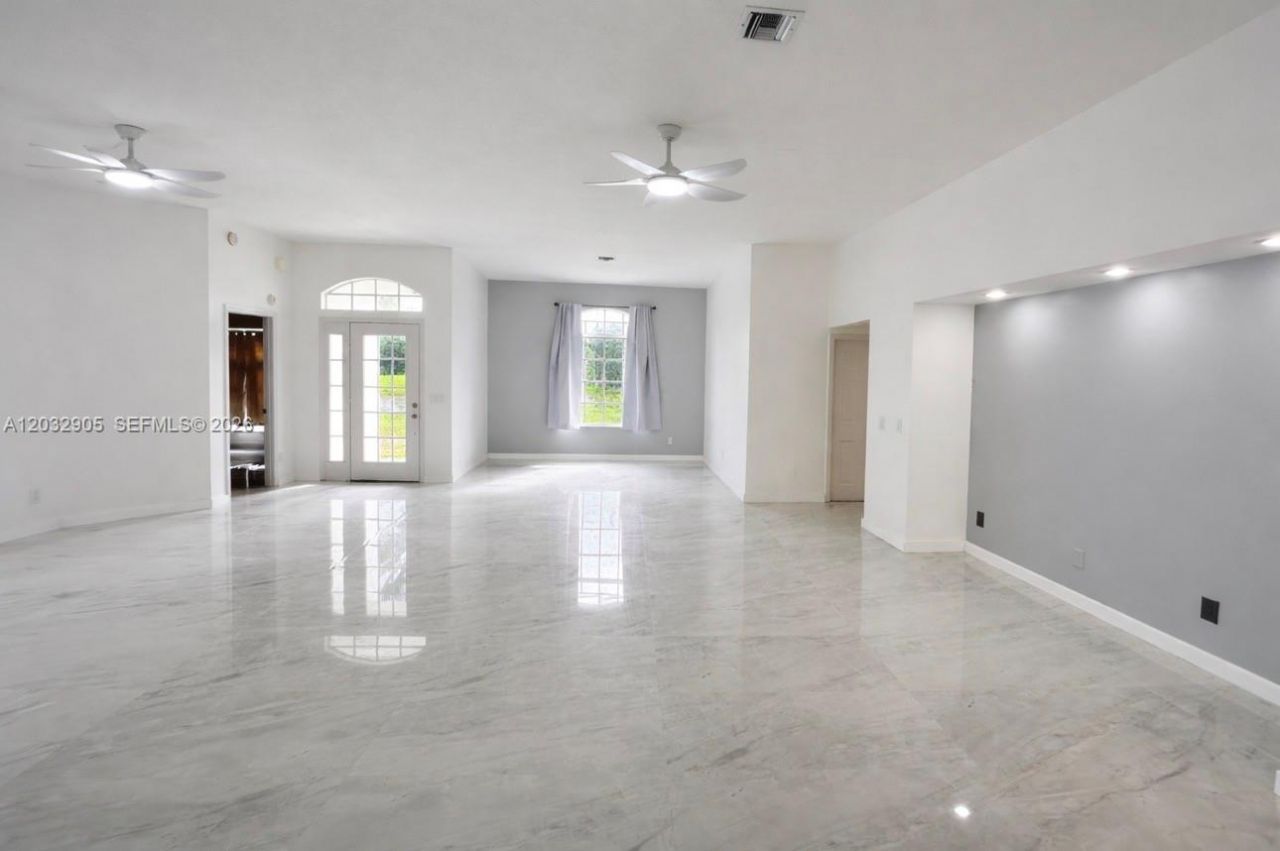 5513 Palmetto Dr, Fort Pierce, FL 34982 Photo