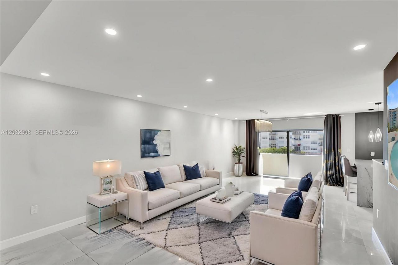 1075 92nd St , Unit 405, Bay Harbor Islands, FL 33154 Photo