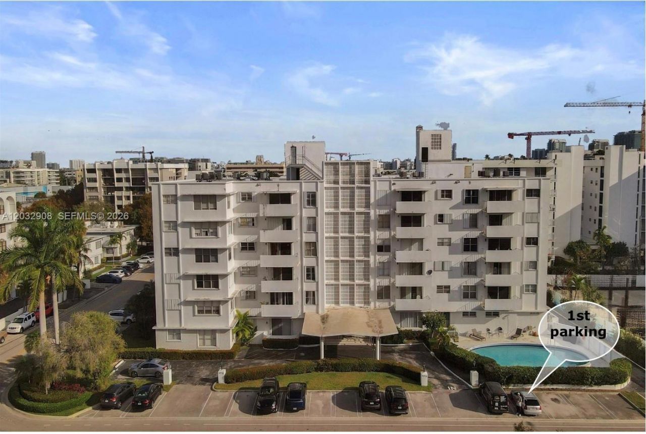 1075 92nd St , Unit 405, Bay Harbor Islands, FL 33154 Photo