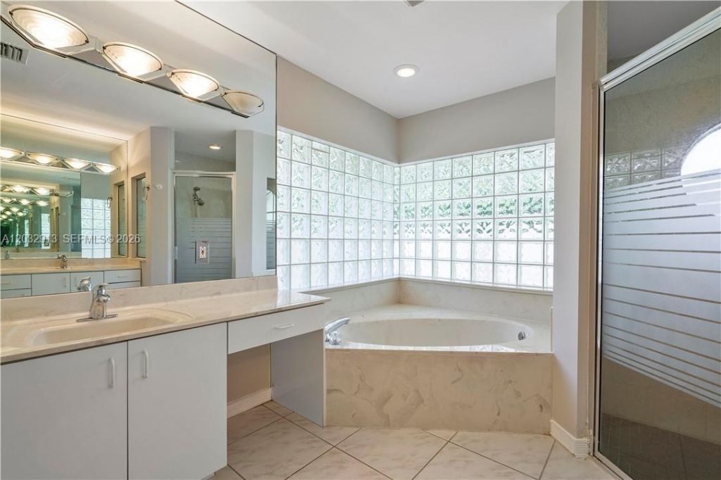 4999 Chardonnay Dr., Coral Springs, FL 33067 Photo