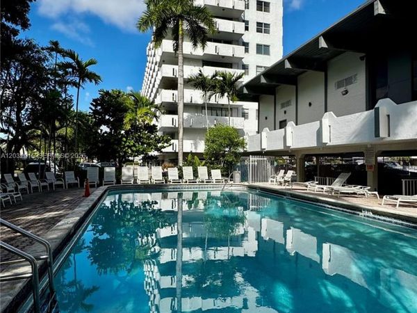 3545 NE 166th St , Unit 805, North Miami Beach, FL 33160