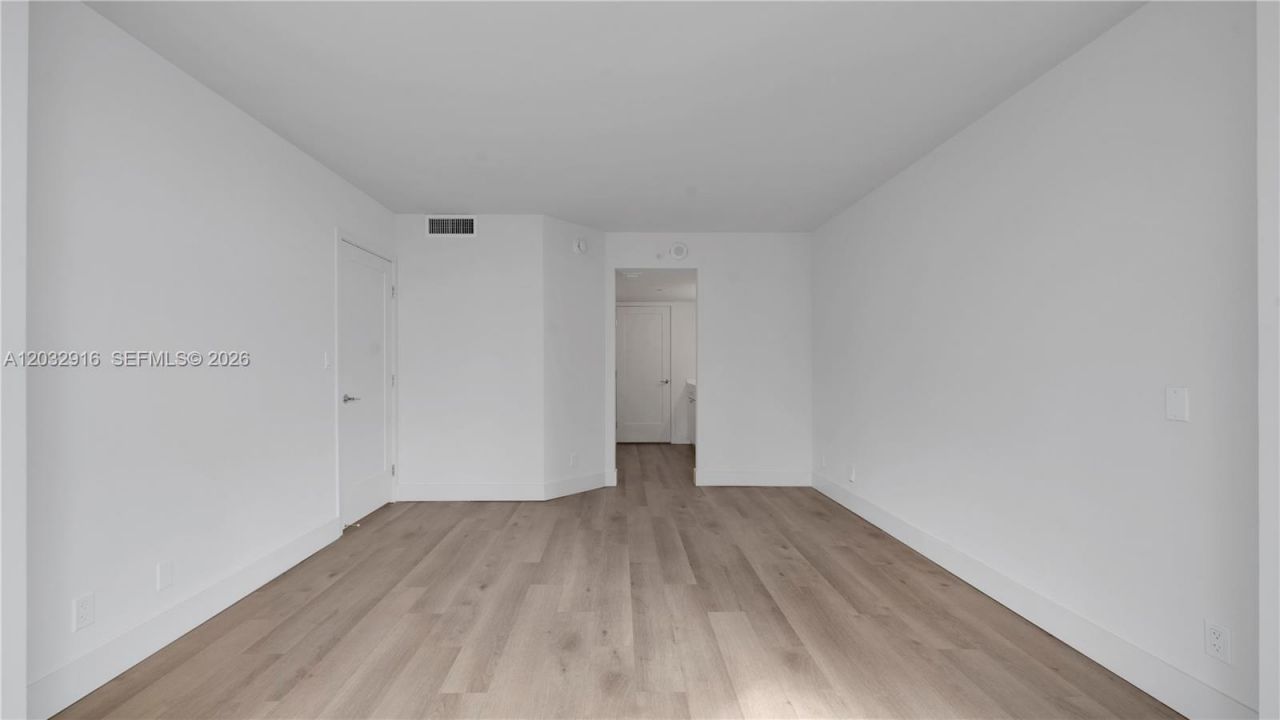555 NE 34th St , Unit 2607, Miami, FL 33137 Photo