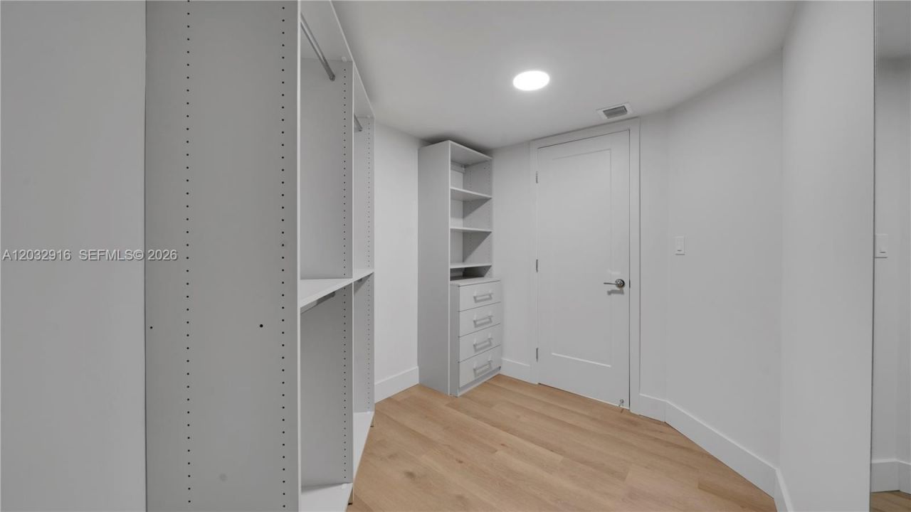555 NE 34th St , Unit 2607, Miami, FL 33137 Photo